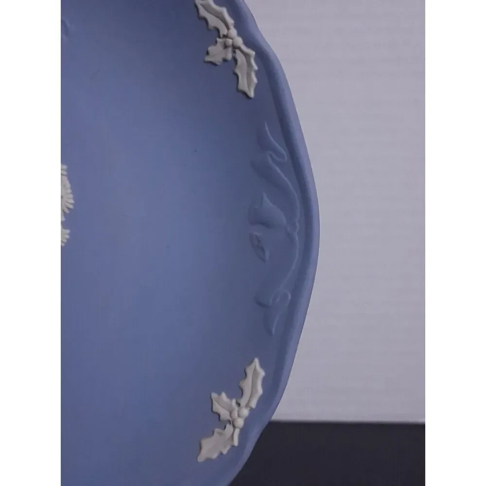 Vintage 1994 Wedgwood Blue Jasperware Christmas Plate 